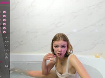 girl
        ur_kawaii cam image #1278822