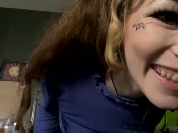 girl
        lilbrowneyedbabe cam image #1280395