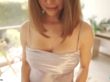 girl
        honeyco57 cam image #4048117