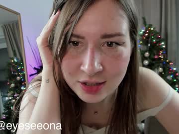 girl
        eyeseeona3 cam image #290249
