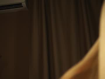 girl
        arielreal cam image #1533248