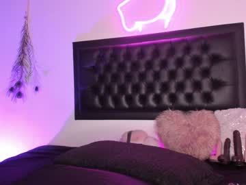 girl
        iam_eli cam image #1853515