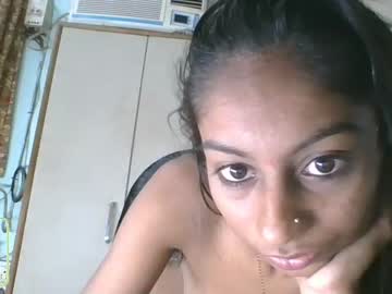 girl
        the_right_girl cam image #2146036