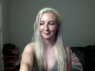girl
        littlelanaxo cam image #2435846