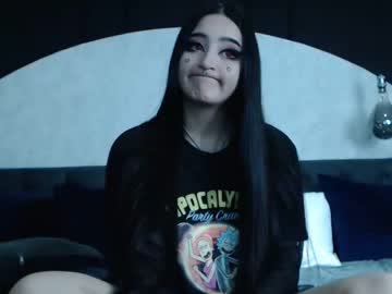 girl
        charlotte_germanotta_ cam image #1837086
