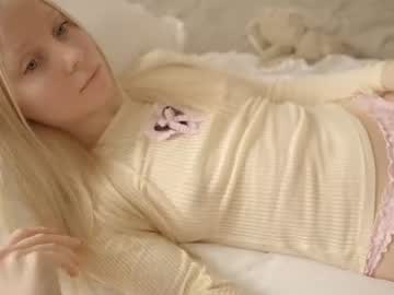 girl
        pureangeldolores cam image #2556958