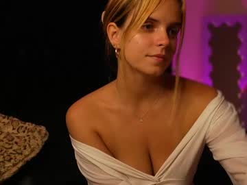 girl
        lilbeccaxo cam image #3256111