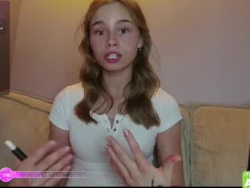 girl
        roxxxie_reid cam image #4499288