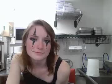 girl
        lenity_life cam image #1834939