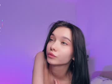 girl
        riskyproject cam image #4568546