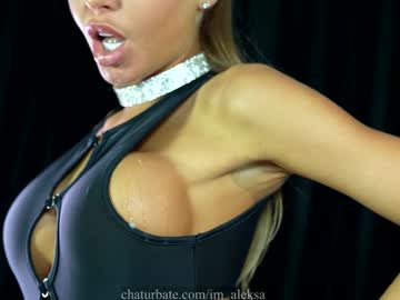 girl
        im_aleksa cam image #4023140
