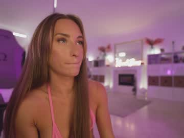 girl
        hannahjames710 cam image #1650810