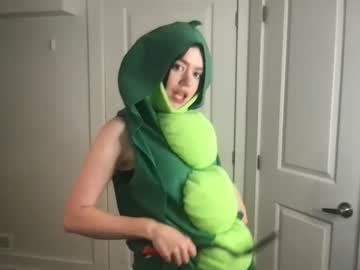 girl
        littlesugarpea cam image #1555210
