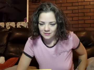 girl
        miaelizabethlove cam image #1618799
