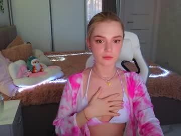 girl
        cyberslime cam image #2323582
