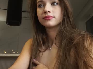 girl
        hecola cam image #3416796