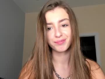 girl
        coy_amina_ cam image #519697