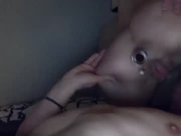 couple
        ready2fucku90 cam image #2571774