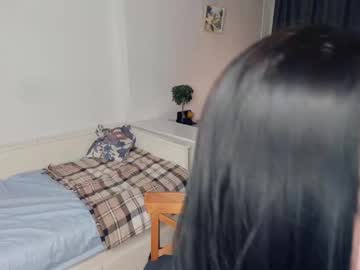 girl
        darinaweis cam image #4025432