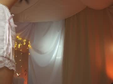 girl
        sunny_maria cam image #3953115