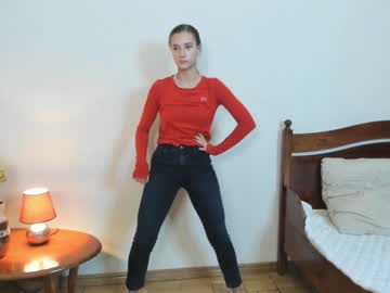 girl
        koniginb cam image #1960324