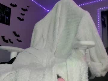 girl
        lilypixel cam image #2512158