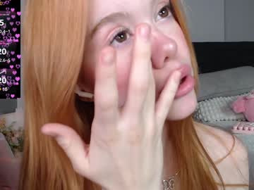 girl
        new_teya cam image #3667536
