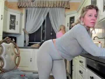 girl
        tunderose cam image #3583046