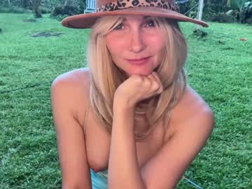 girl
        kaileeshy cam image #1666012