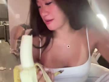 girl
        bloodymaryyyy cam image #4380584