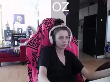 girl
        tinykylie cam image #682600