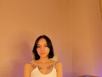 girl
        aimeerogers cam image #846668