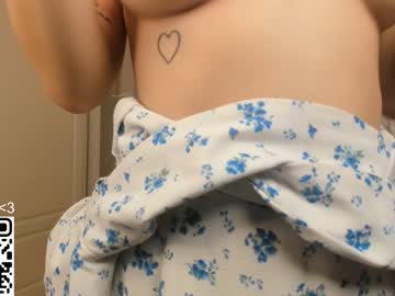 girl
        alisson_hope cam image #1548851