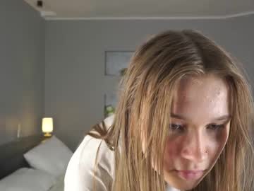 girl
        bananini_anallove cam image #4618173