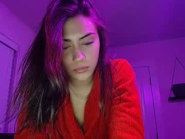 couple
        miasantiago cam image #1575016