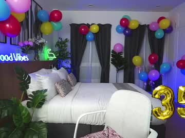 girl
        anna_shine_ cam image #2533836