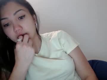 girl
        london_tipton cam image #1838701