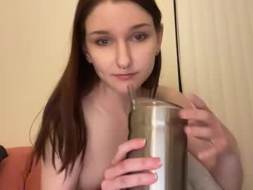 girl
        tinytittytia cam image #3873855