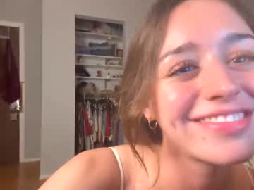 girl
        raycarterr cam image #4284863