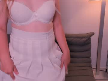 girl
        isabellegeffroy cam image #3501527