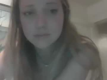 girl
        molly_witha_chancexo cam image #1164564
