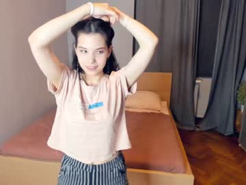 girl
        cherry_tery cam image #971547