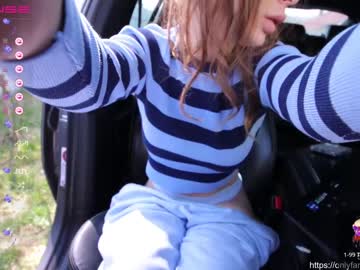 girl
        patry333 cam image #777307