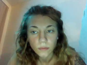 girl
        your_fav1 cam image #4553029