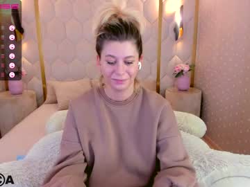 girl
        millie_milf cam image #366112