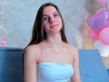 girl
        lorettadunnell cam image #4182536