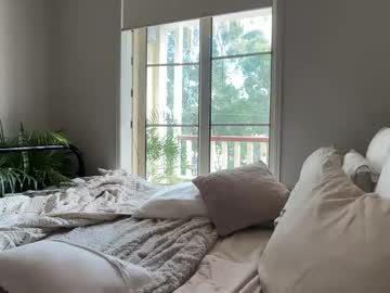 girl
        novamills cam image #4524231