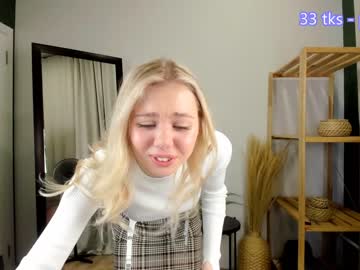 girl
        c_a_s_s_i_e cam image #815238