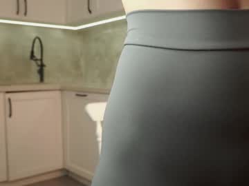 girl
        blissdilley cam image #4414739