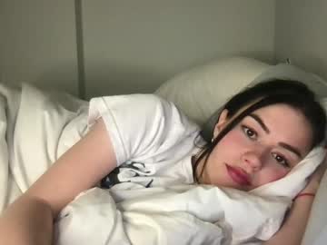 girl
        littlesugarpea cam image #2521665